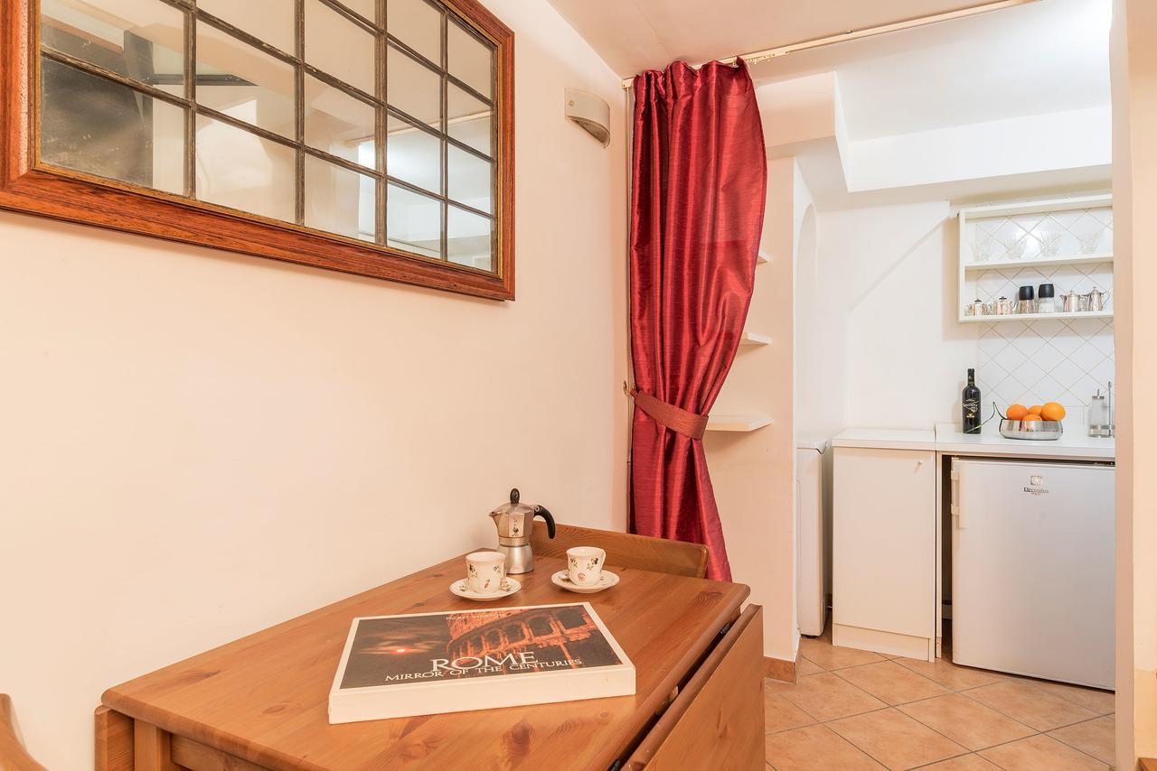 Sweet Little Suite Near Pantheon โรม ภายนอก รูปภาพ